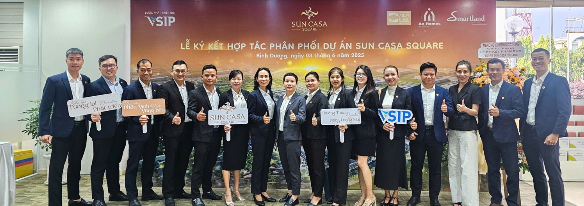 Th&agrave;nh Tr&iacute; Realty đồng h&agrave;nh c&ugrave;ng gia đ&igrave;nh tr&ecirc;n h&agrave;nh tr&igrave;nh an cư